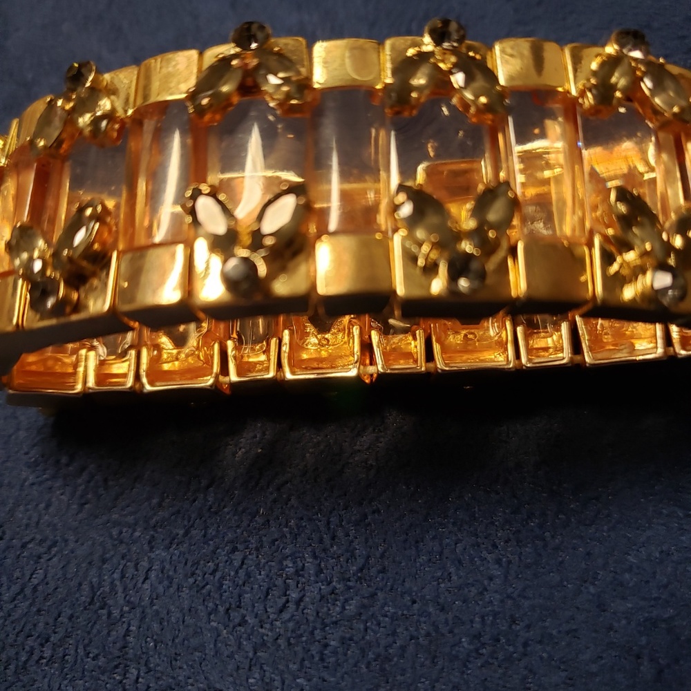 Vintage Lucite Peach Gold Tone Rectangular Link Jeweled Bracelet - Picture 5 of 9